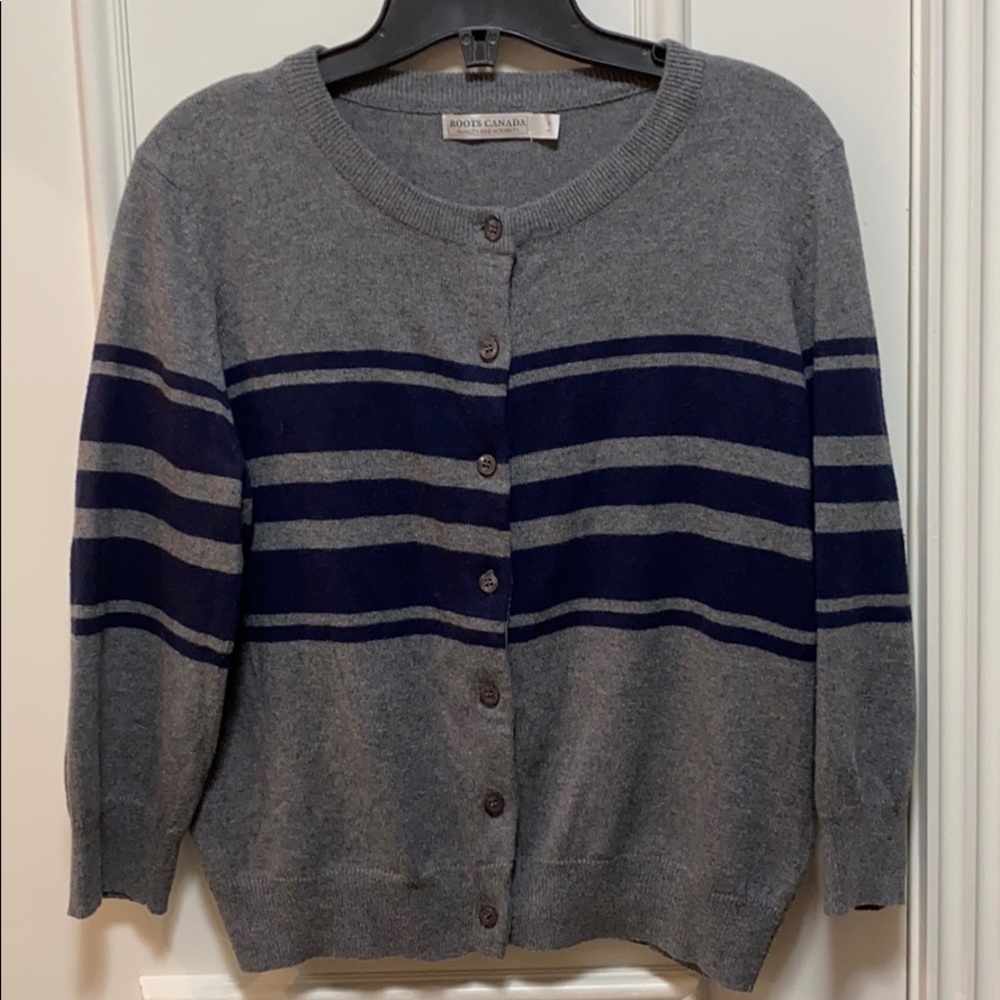 Roots cardigan